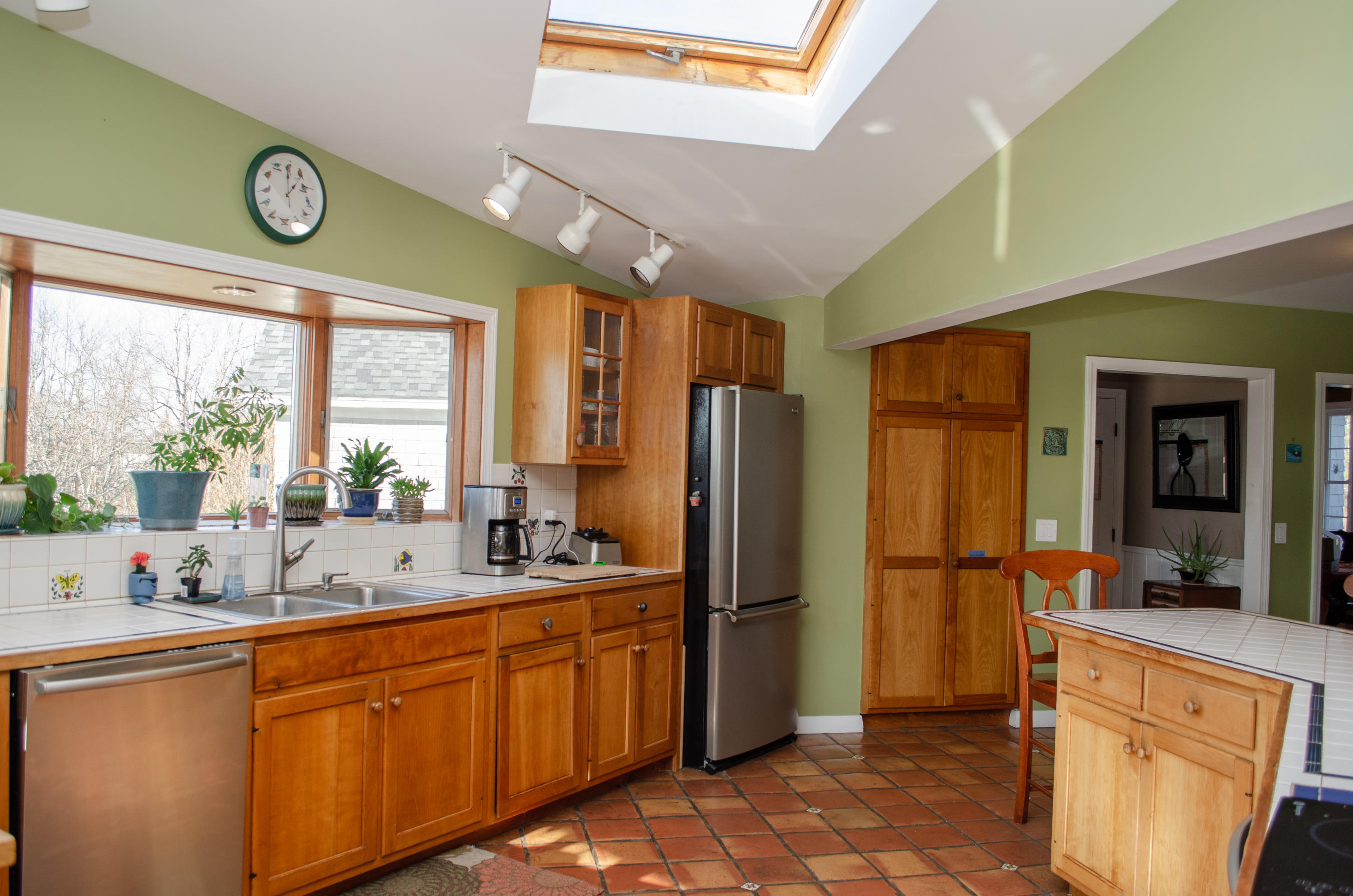 28 Fisher Road Holden, ME 04429 - Photo 10 of 43 Kitchen