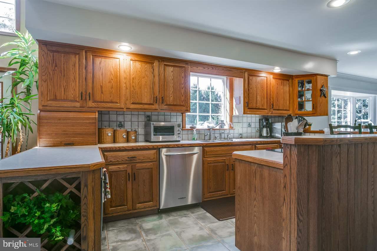 112 Kreider Road Palmyra, PA 17078 - Photo 4 of 25 Gallery Image 4