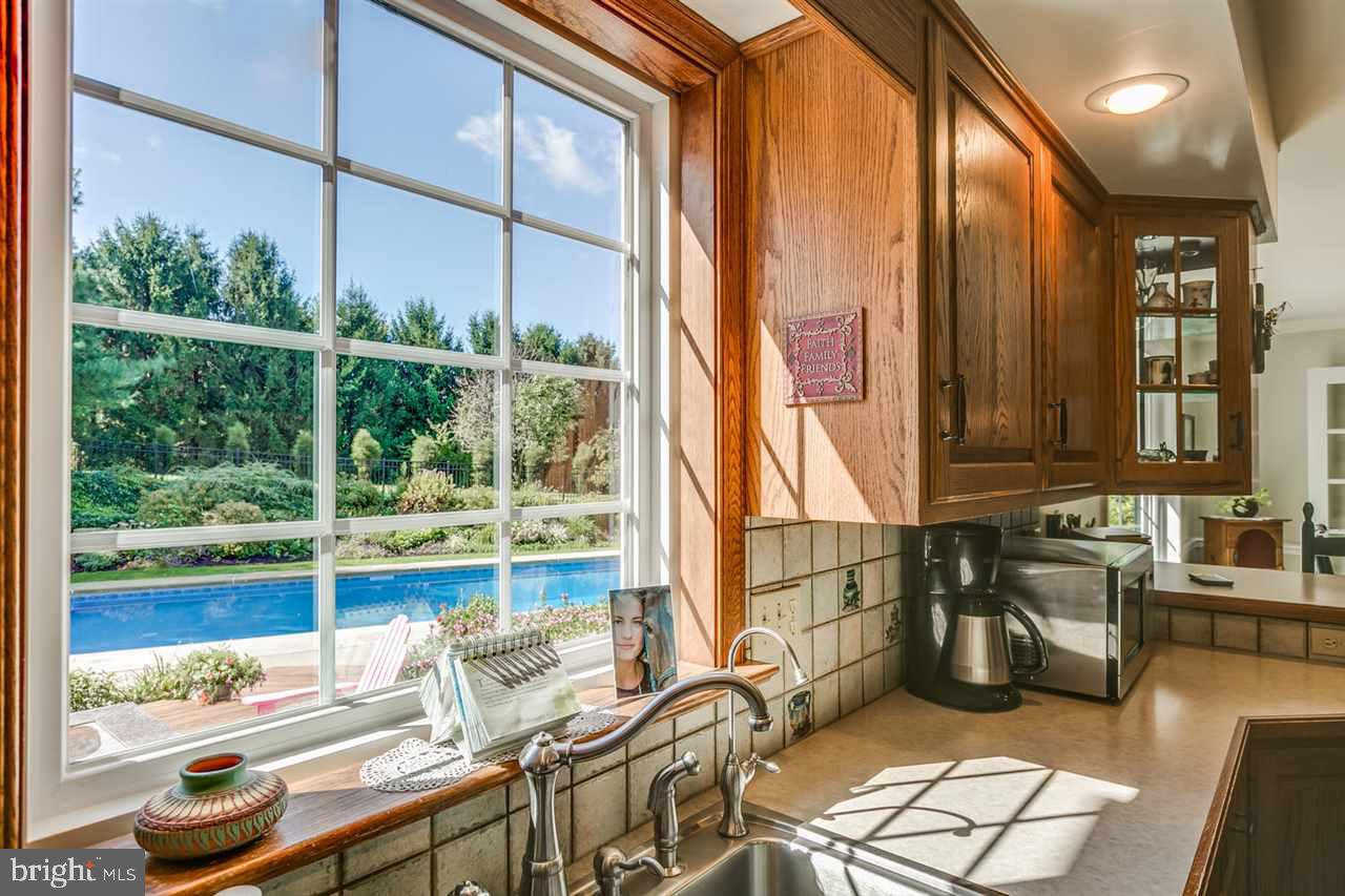 112 Kreider Road Palmyra, PA 17078 - Photo 6 of 25 Gallery Image 6