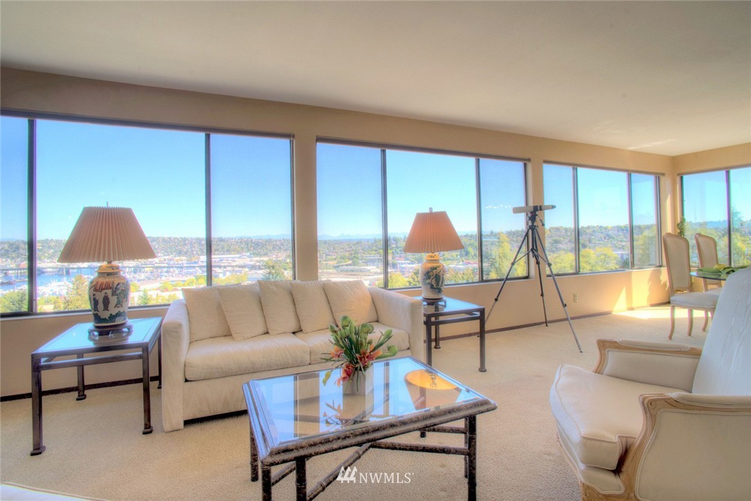 3612 26th Place West, Unit 4 Seattle, WA 98199 - Photo 1 of 15