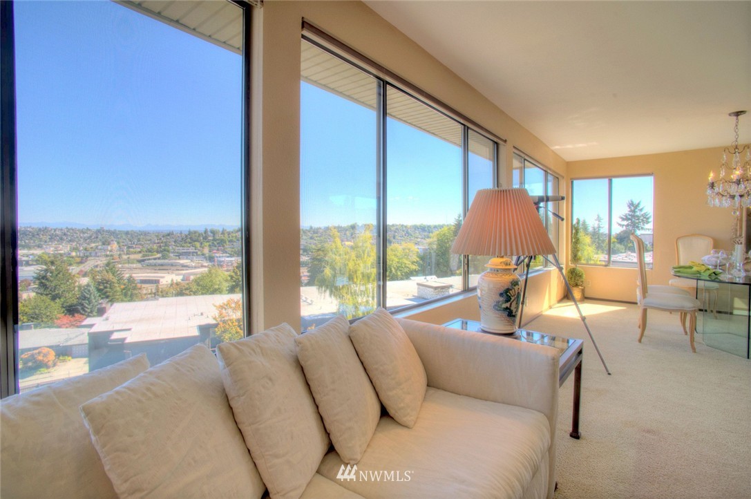 3612 26th Place West, Unit 4 Seattle, WA 98199 - Photo 2 of 15