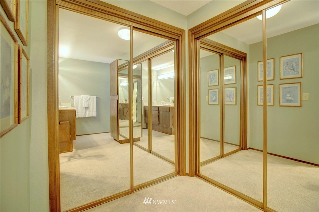 3612 26th Place West, Unit 4 Seattle, WA 98199 - Photo 11 of 15