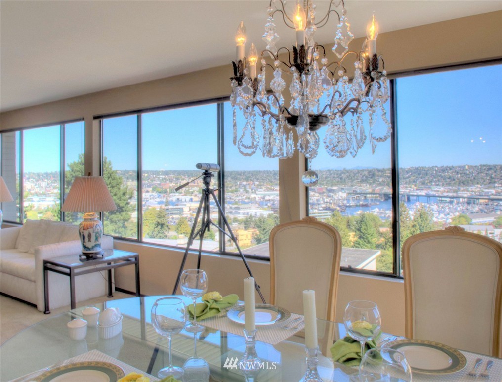 3612 26th Place West, Unit 4 Seattle, WA 98199 - Photo 5 of 15