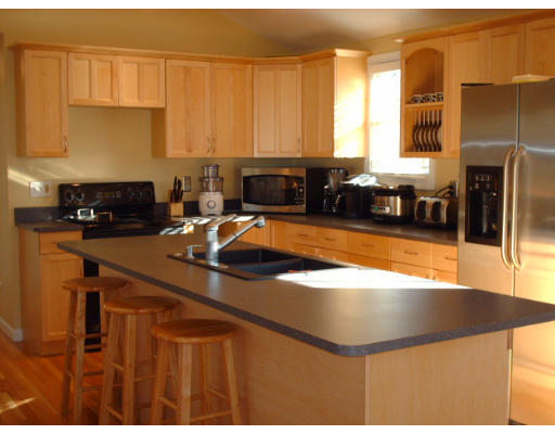 32 Spring Road Dracut, MA 01826 - Photo 3 of 5