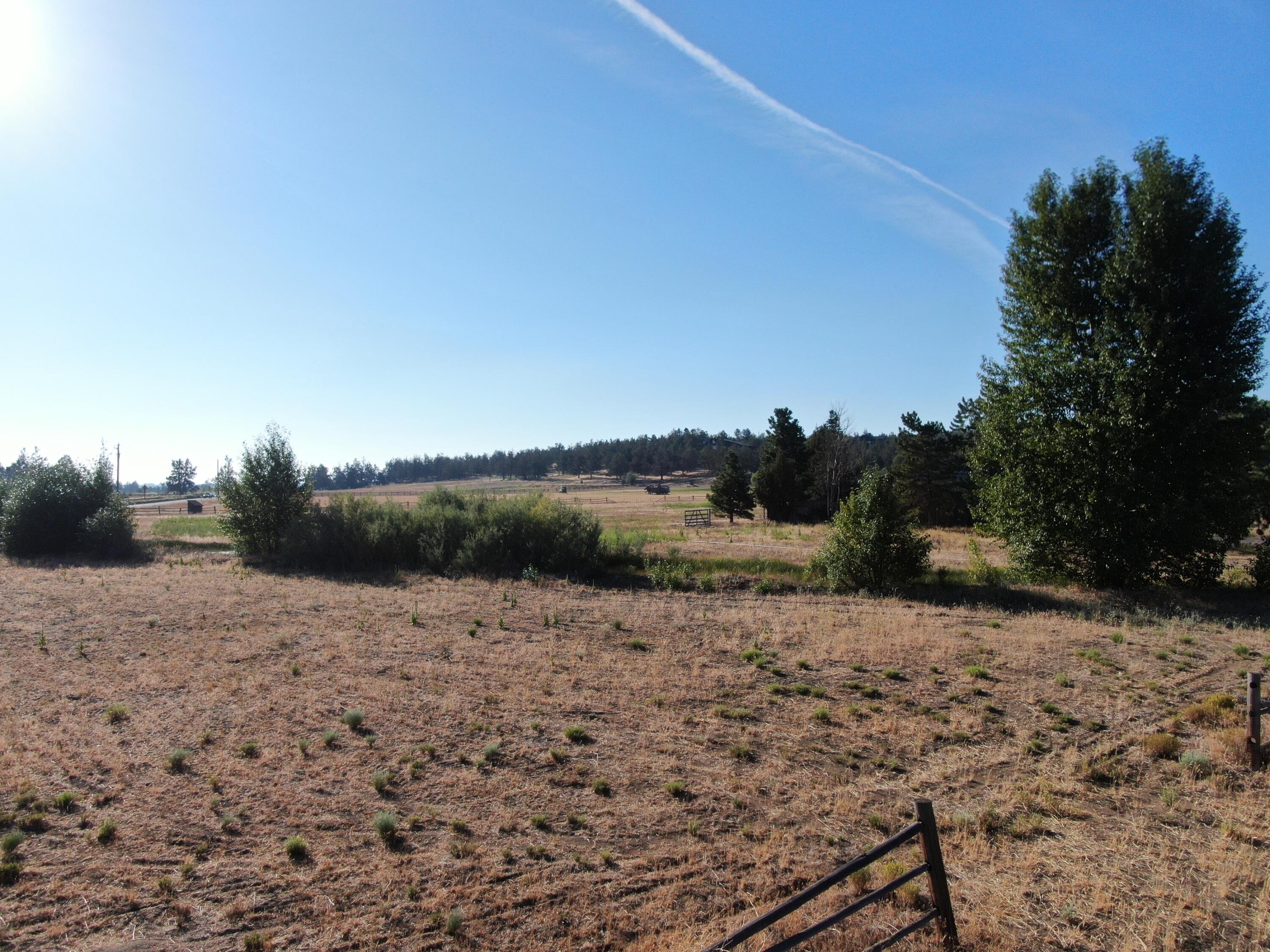 19351 Pinehurst Road Bend, OR 97703 - Photo 4 of 5 IMG_4902