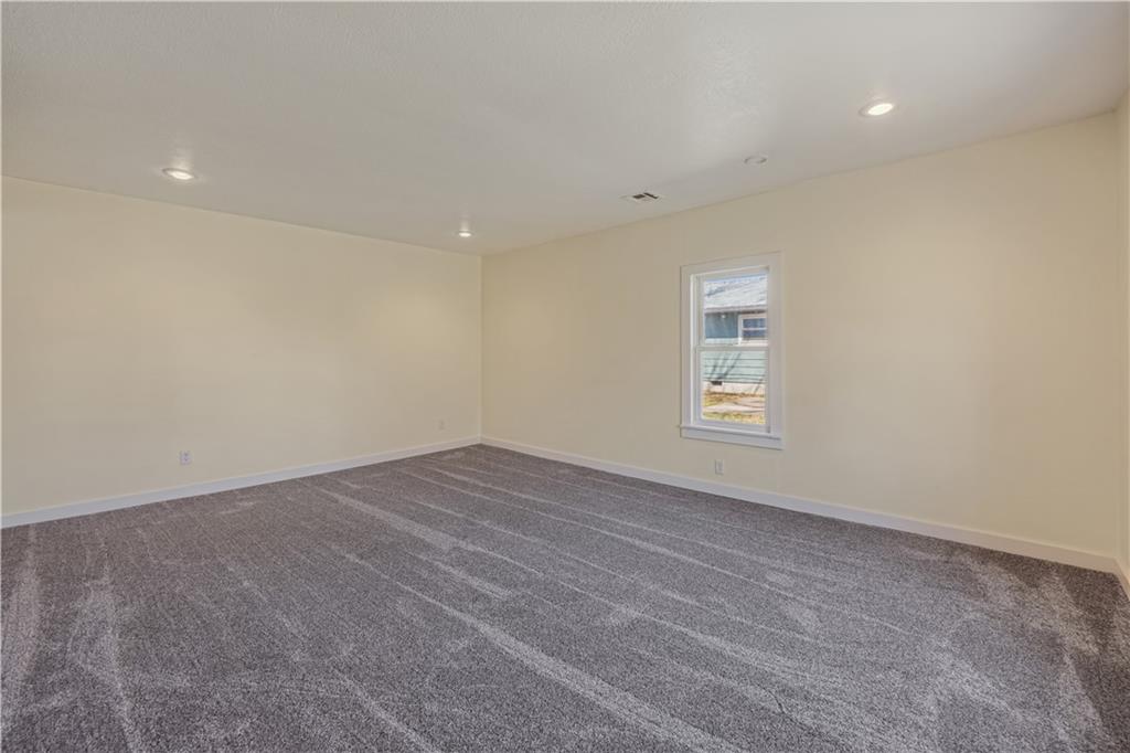 304 Chestnut Street La Monte, MO 65337 - Photo 19 of 64