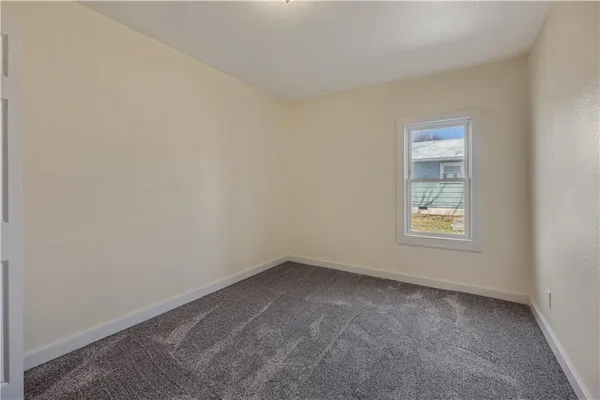 $210,000 | 304 Chestnut Street, La Monte, MO 65337