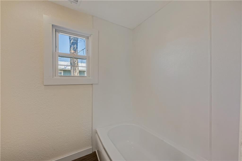 304 Chestnut Street La Monte, MO 65337 - Photo 33 of 64