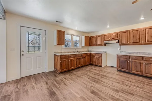 $210,000 | 304 Chestnut Street, La Monte, MO 65337