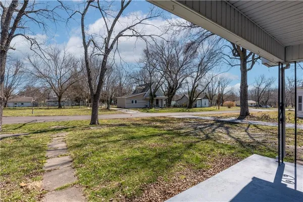 $210,000 | 304 Chestnut Street, La Monte, MO 65337
