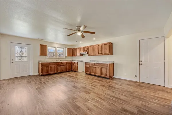 $210,000 | 304 Chestnut Street, La Monte, MO 65337