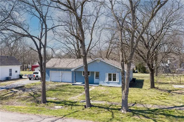 $210,000 | 304 Chestnut Street, La Monte, MO 65337