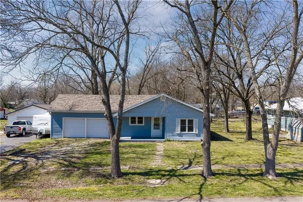 $210,000 | 304 Chestnut Street, La Monte, MO 65337