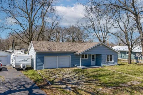 $210,000 | 304 Chestnut Street, La Monte, MO 65337