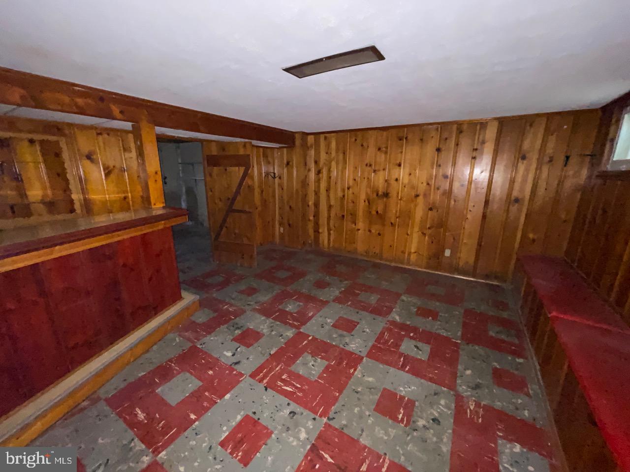 216 Cherrydell Road Baltimore, MD 21228 - Photo 10 of 12