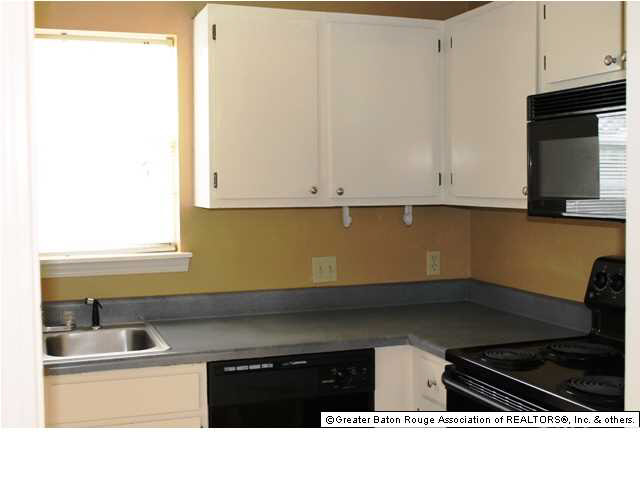 1682 Brightside Drive, Unit A Baton Rouge, LA 70820 - Photo 4 of 15 Gallery Image 4