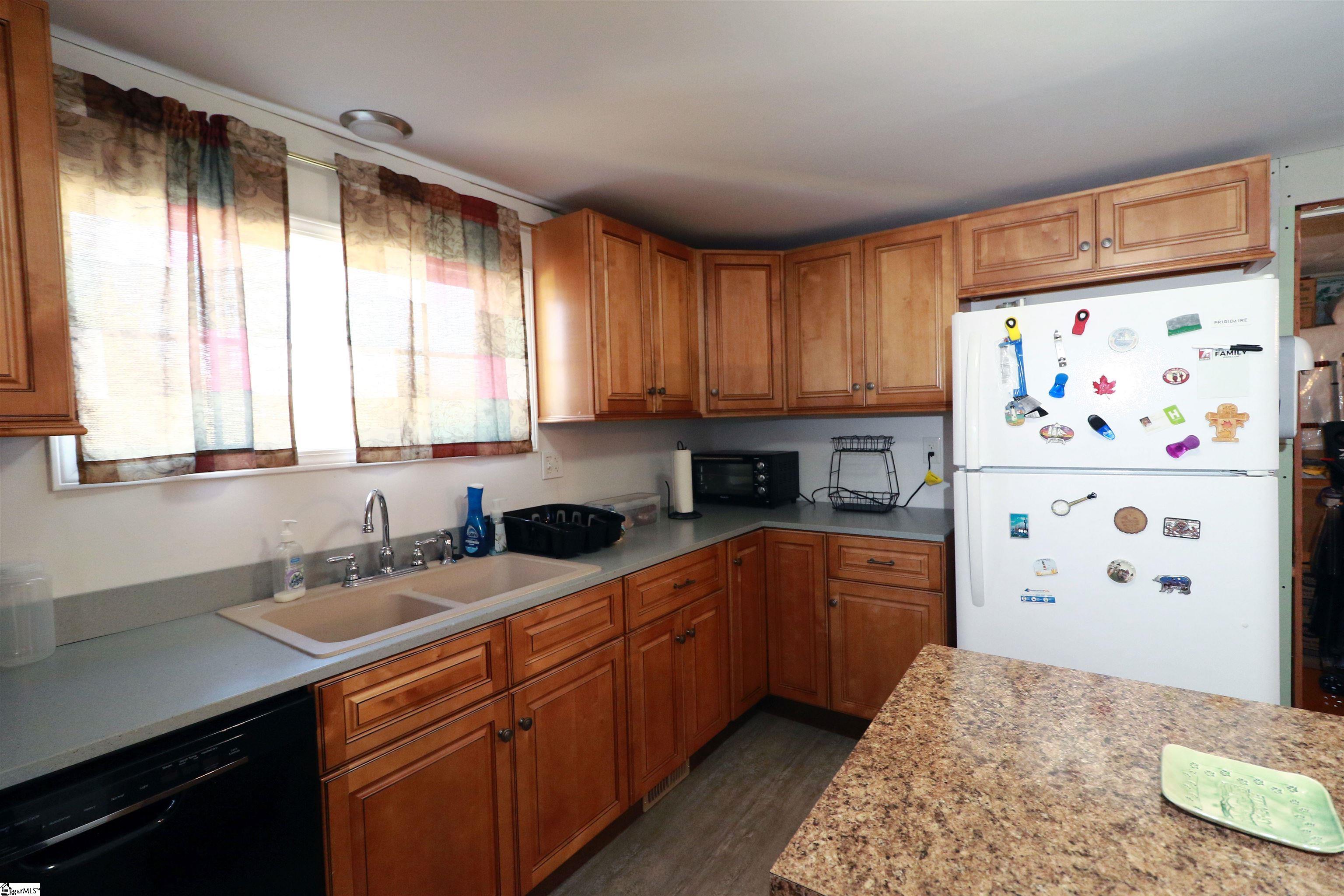 165 Melvin Hill Road Campobello, SC 29322 - Photo 11 of 18 Gallery Image 11