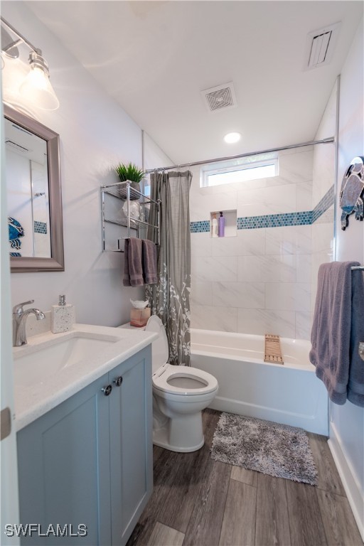 4500 Butterfly Shell Drive Captiva, FL 33924 - Photo 7 of 42 a bathroom with a sink a toilet and shower