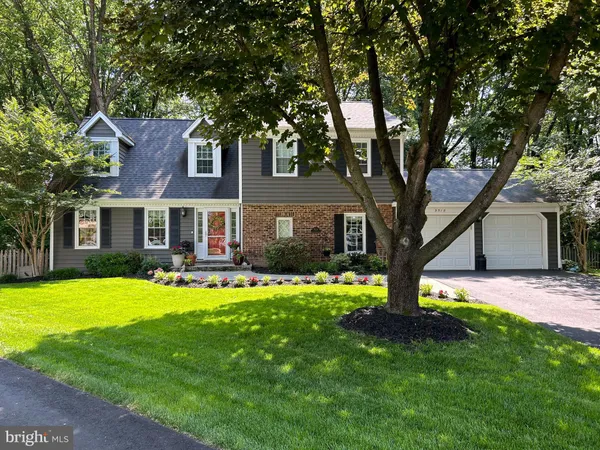 $899,900 | 9518 Heathwood Court, Burke, VA 22015