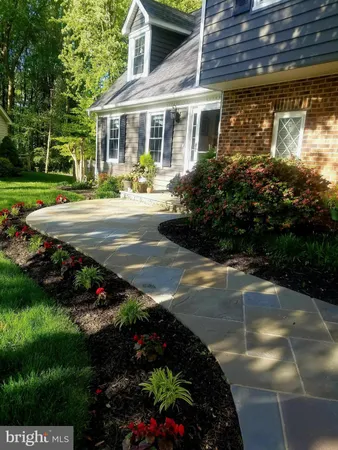 $899,900 | 9518 Heathwood Court, Burke, VA 22015