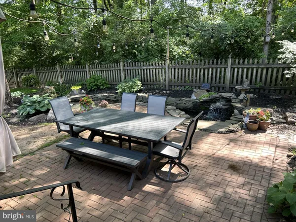 $899,900 | 9518 Heathwood Court, Burke, VA 22015