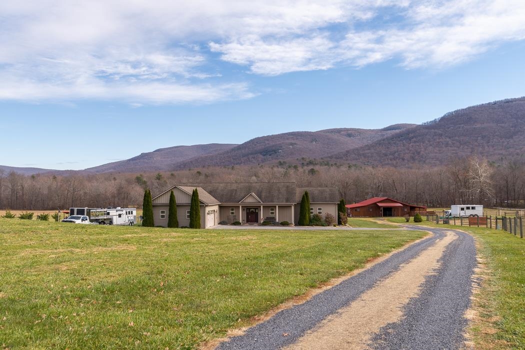 2564 Mt Torrey Road Lyndhurst, VA 22952 - Photo 38 of 64 a view of an outdoor space with mountain