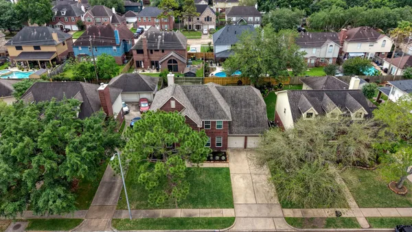 $389,000 | 7114 Trimstone Drive, Pasadena, TX 77505