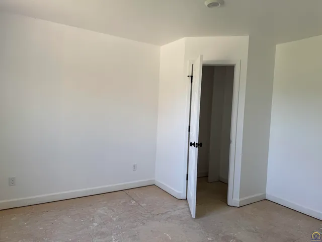 $425,000 | 13450 South Topeka Avenue, Carbondale, KS 66414