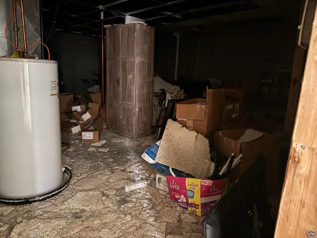 $425,000 | 13450 South Topeka Avenue, Carbondale, KS 66414