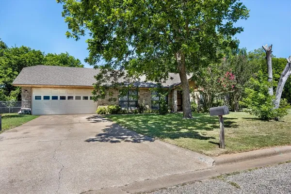 $249,000 | 515 Spring Meadow Street, Stephenville, TX 76401