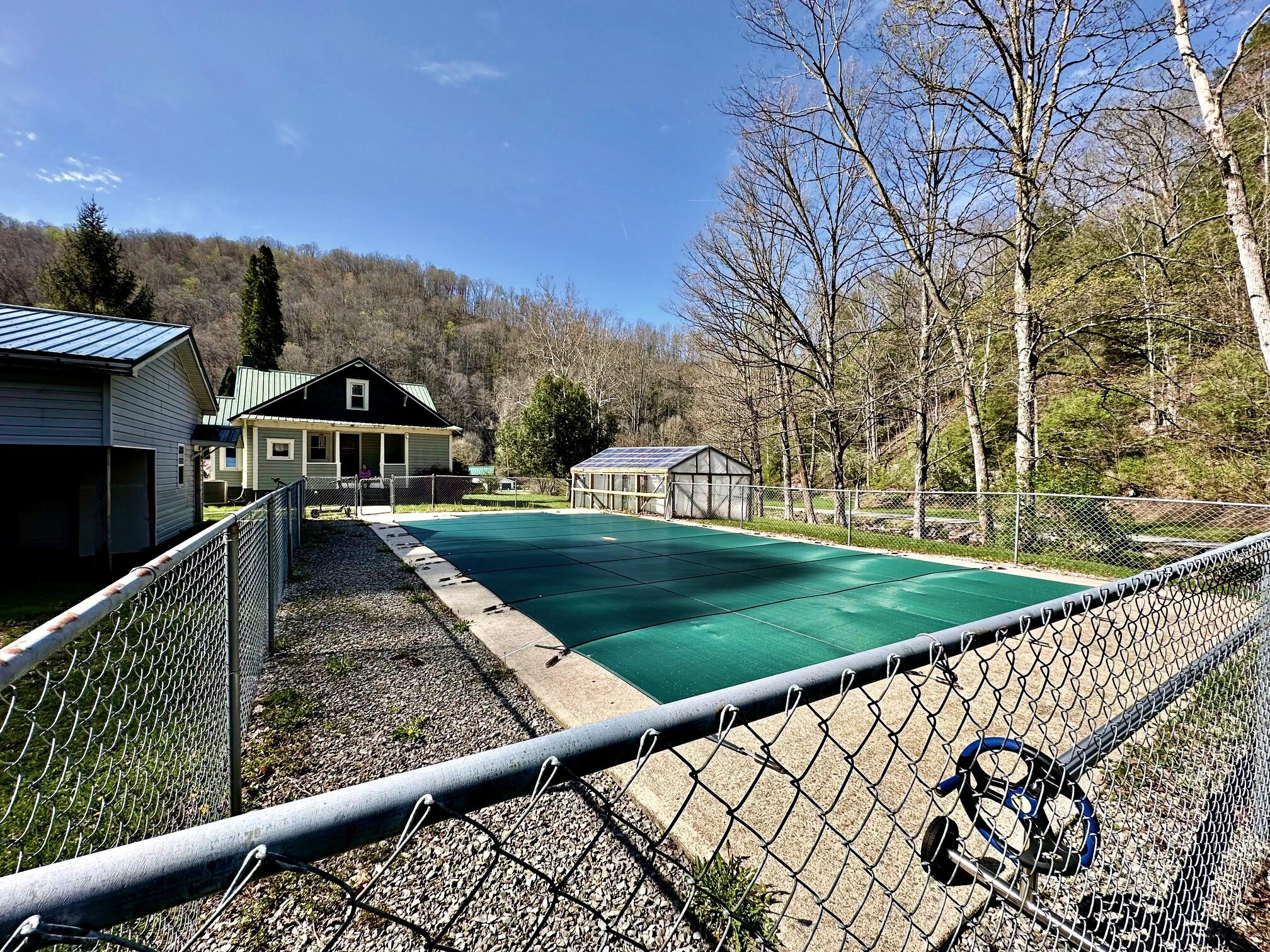 12 Co Rte 219/13 Valley Head, WV 26294 - Photo 65 of 93 pool2