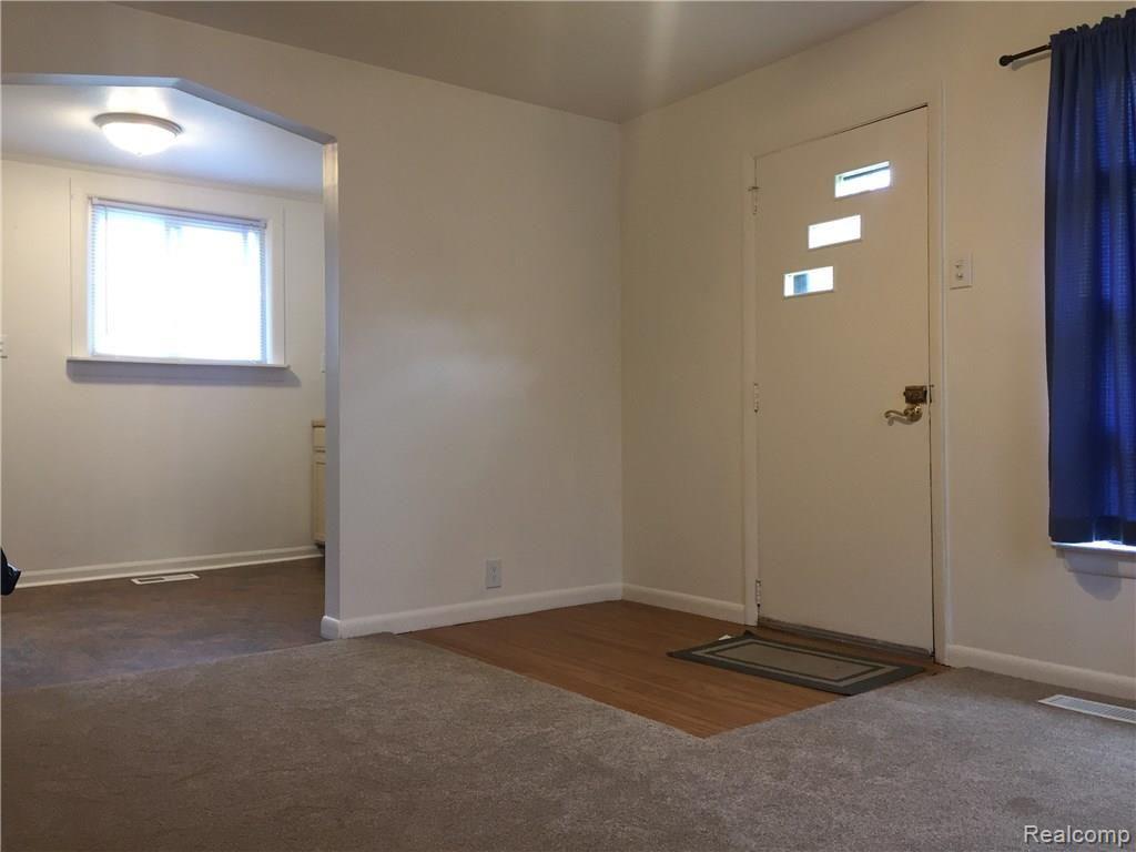2214 Lindell Road Sterling Heights, MI 48310 - Photo 3 of 20