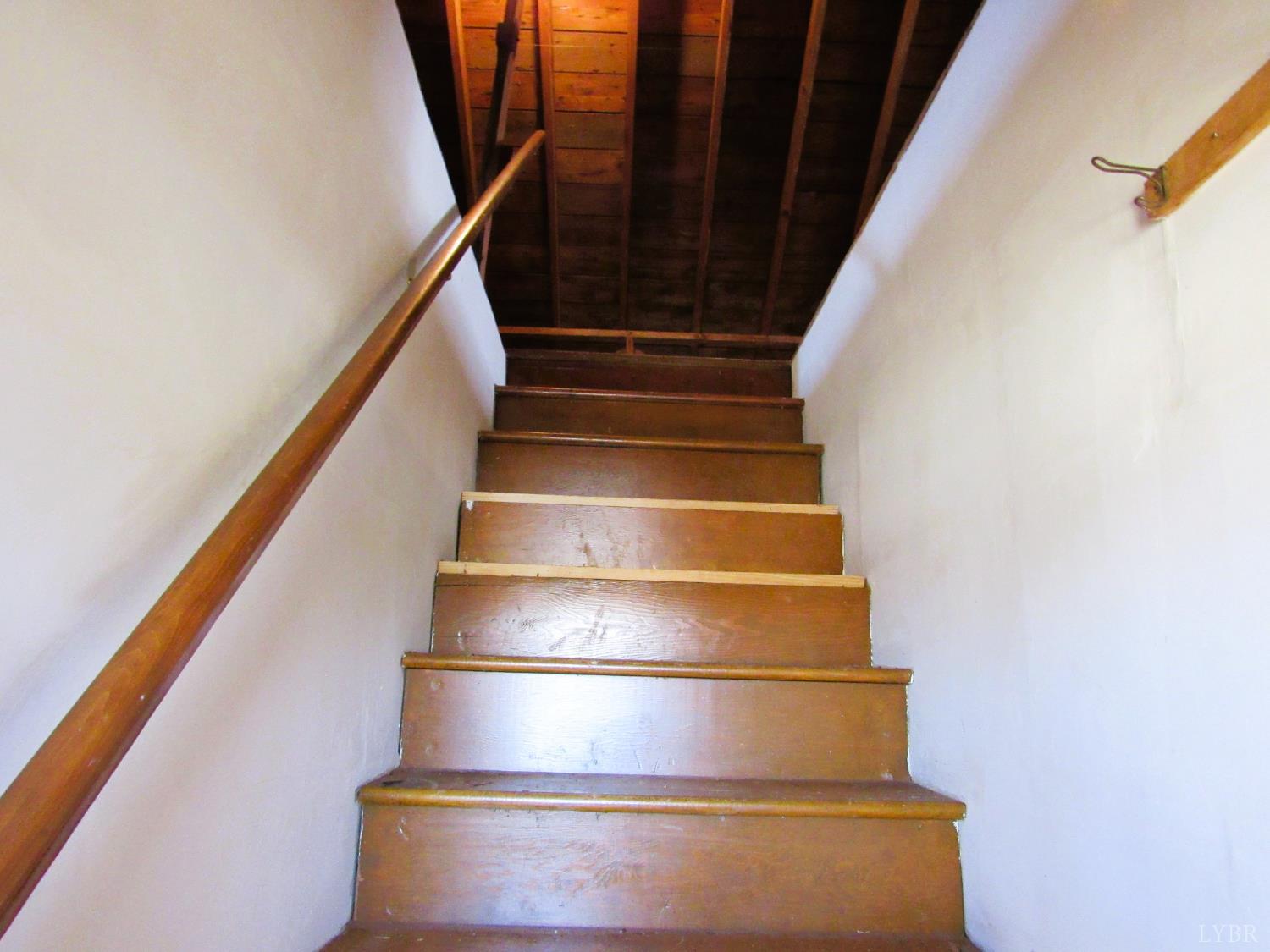 328 Huff Creek Trail Amherst, VA 24521 - Photo 26 of 41 a view of entryway