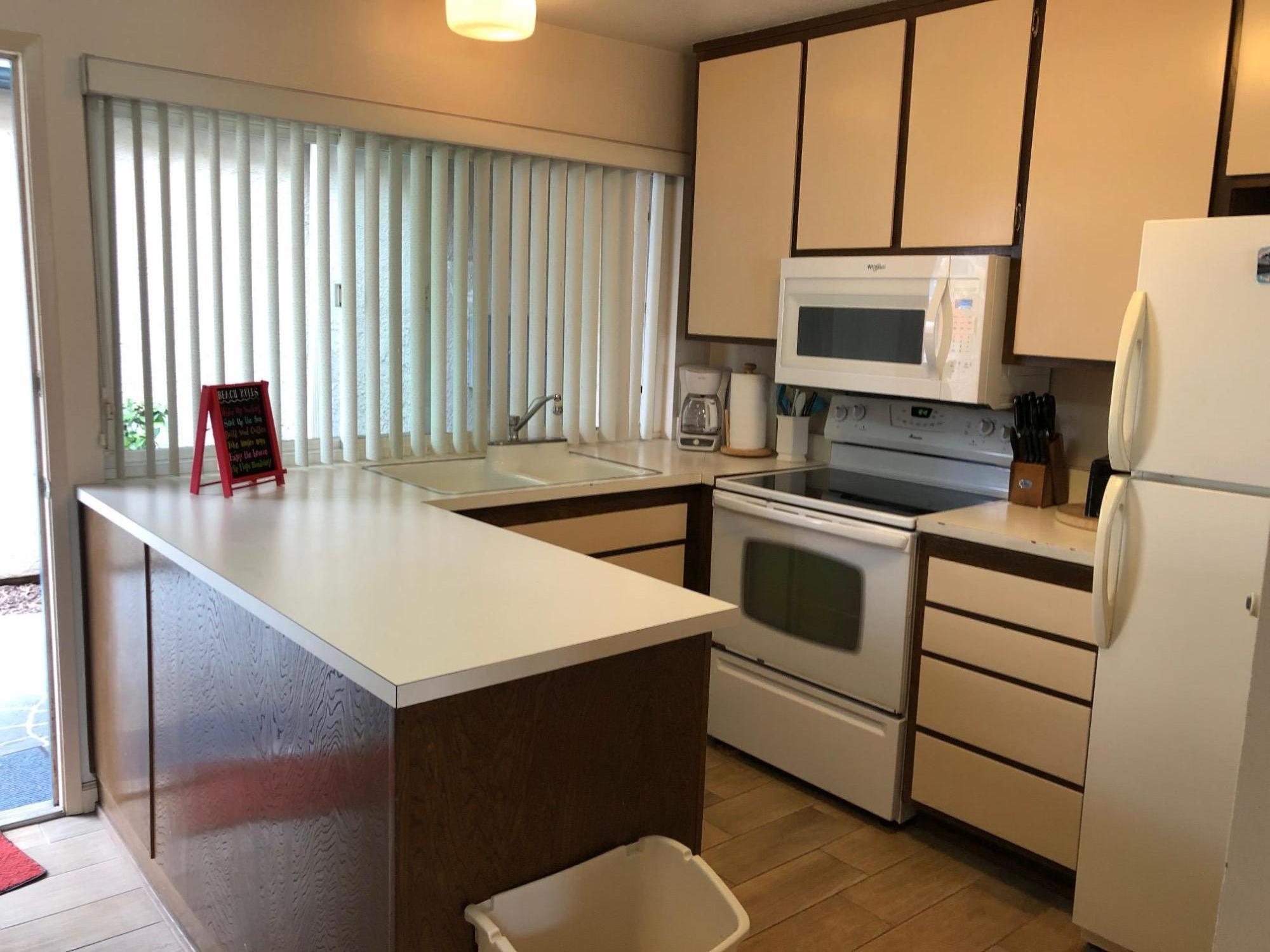 4700 Sandyland Road, Unit 14 Carpinteria, CA 93013 - Photo 5 of 19 IMG_2382