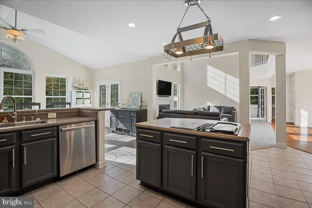 $674,900 | 2335 Lowery Road, Huntingtown, MD 20639