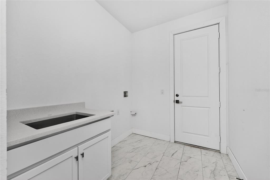 9024 Evelyn Road Englewood, FL 34224 - Photo 33 of 40