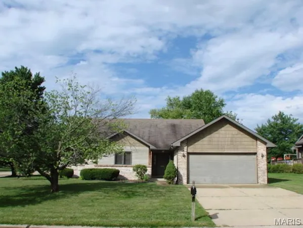 $1,700 | 301 Brian Drive, Swansea, IL 62226