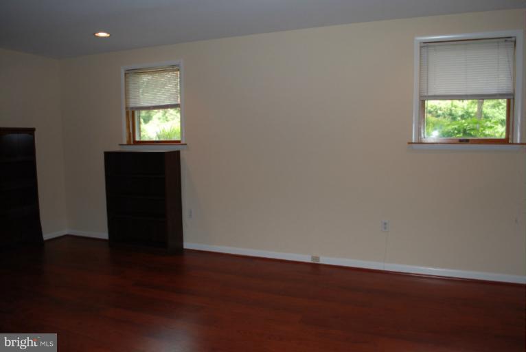 16209 Old Frederick Road Mount Airy, MD 21771 - Photo 9 of 30 Family Room