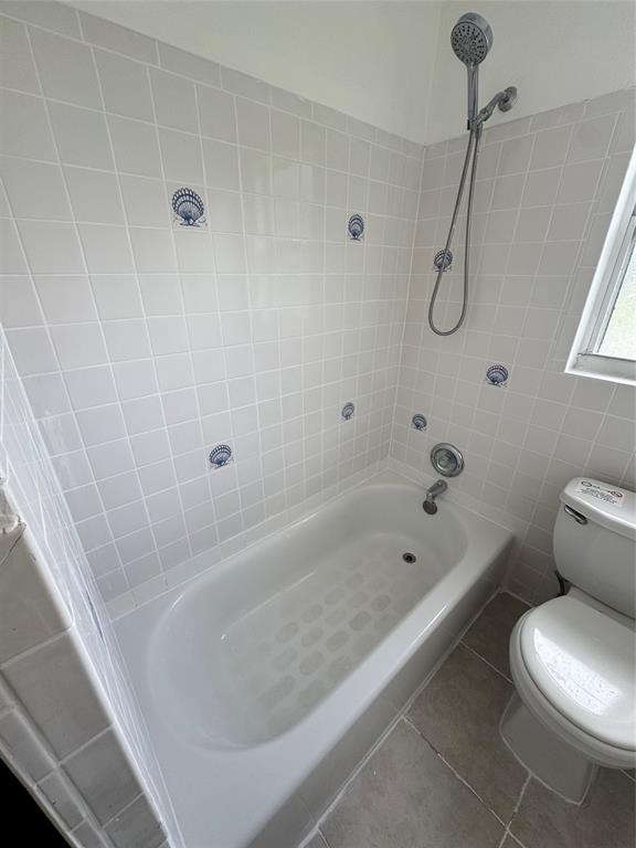 3403 Rostan Lane, Unit MAIN Palm Springs, FL 33461 - Photo 6 of 9