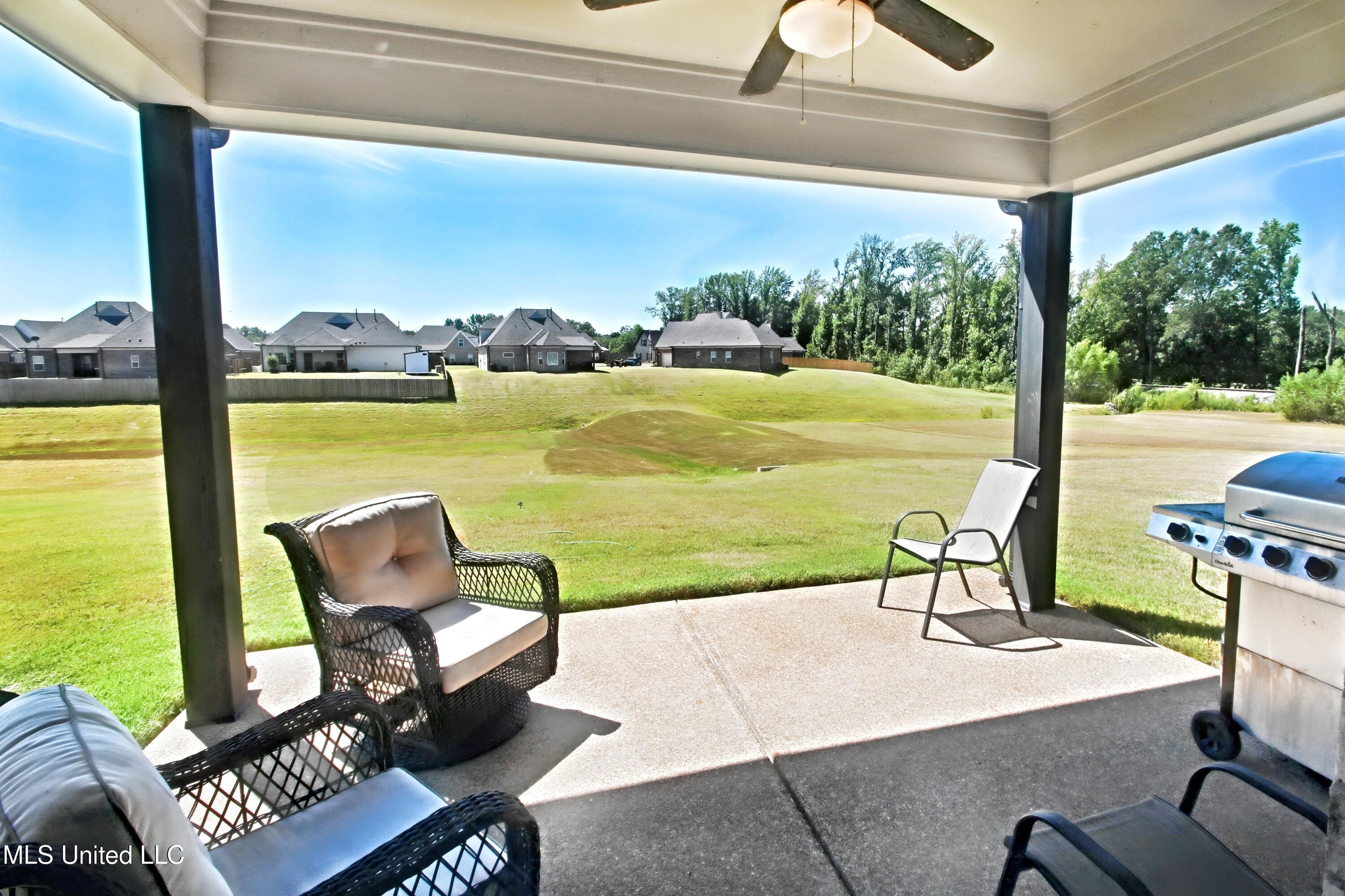 727 Holiday Cove Hernando, MS 38632 - Photo 26 of 26 Covered Patio