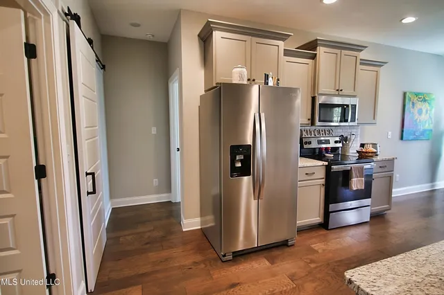 $338,000 | 727 Holiday Cove, Hernando, MS 38632