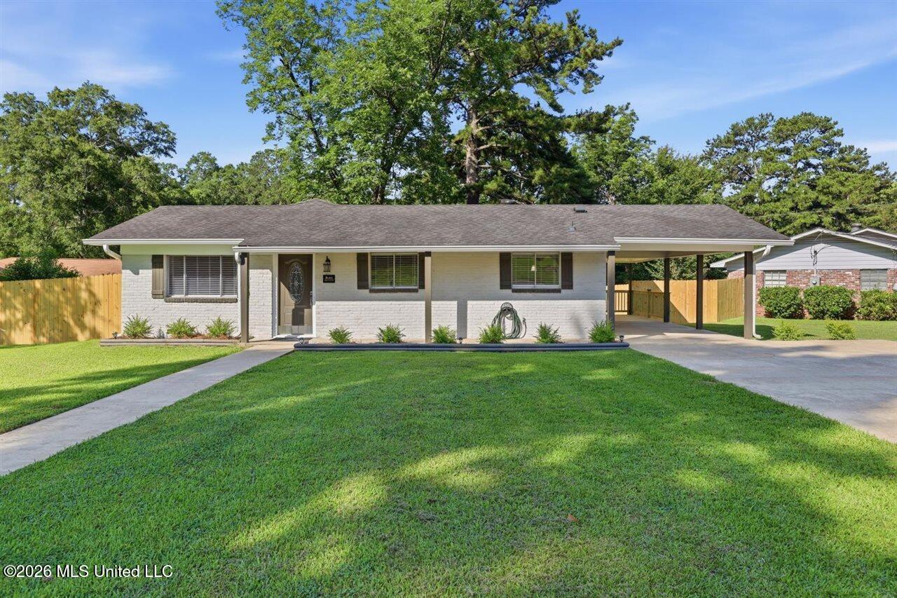 203 Brenmar Street Brandon, MS 39042 - Photo 1 of 30 01-203 Brenmar St _ Hometoursms.com