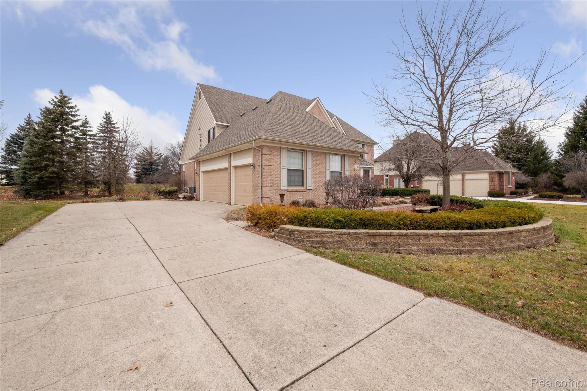 7101 Poppleton Road Canton, MI 48187 - Photo 3 of 51 Gallery Image 3