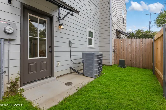 $245,900 | 104 Whittington Drive, Unit N, Lafayette, LA 70503