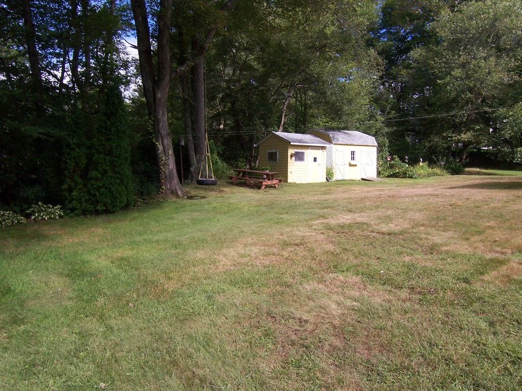 27 Walker Road Beverly, MA 01915 - Photo 6 of 20 Gallery Image 6