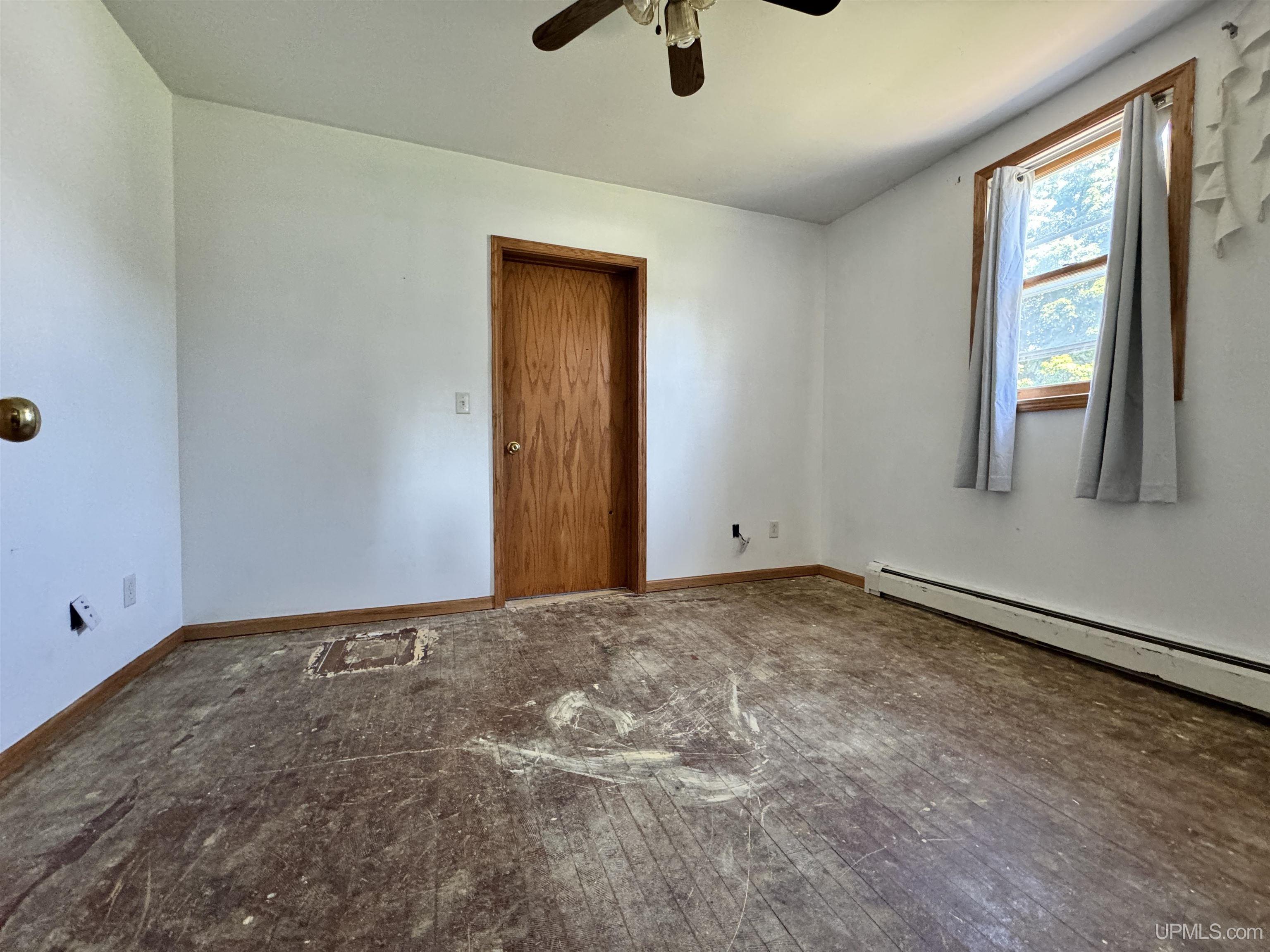 415 North 3rd Street L'Anse, MI 49946 - Photo 14 of 20
