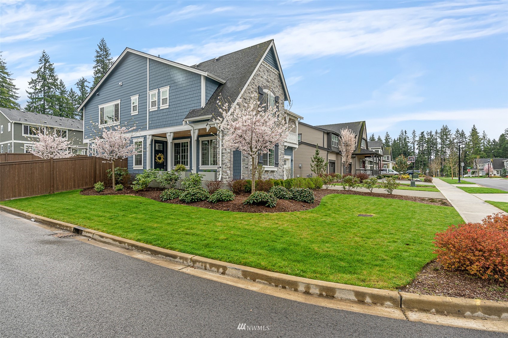 14408 160th Court Southeast Renton, WA 98059 - Photo 2 of 40