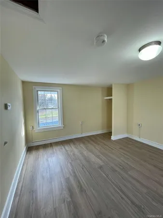 $4,200 | 46 East Market Street, Red Hook, NY 12571