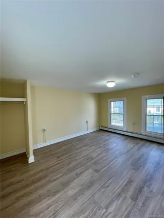 $4,200 | 46 East Market Street, Red Hook, NY 12571