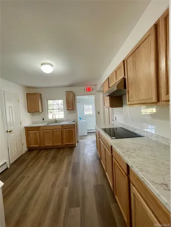 $4,200 | 46 East Market Street, Red Hook, NY 12571